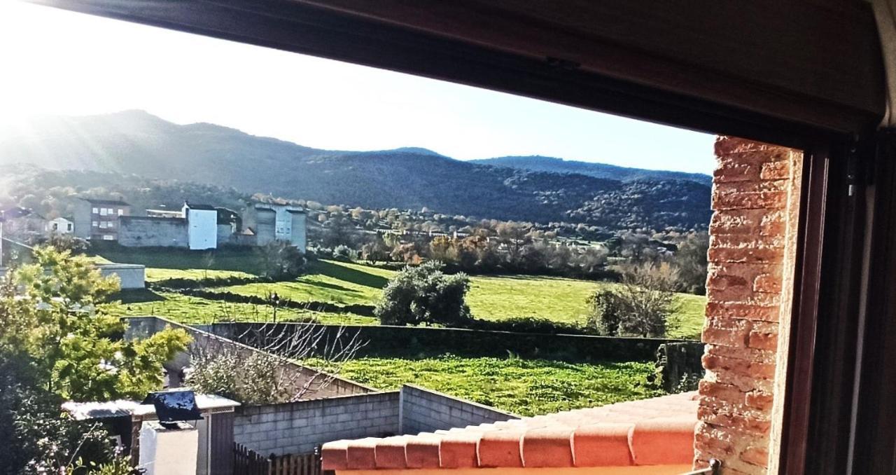 Вілла La Higuera De Gredos Higuera de las Duenas Екстер'єр фото
